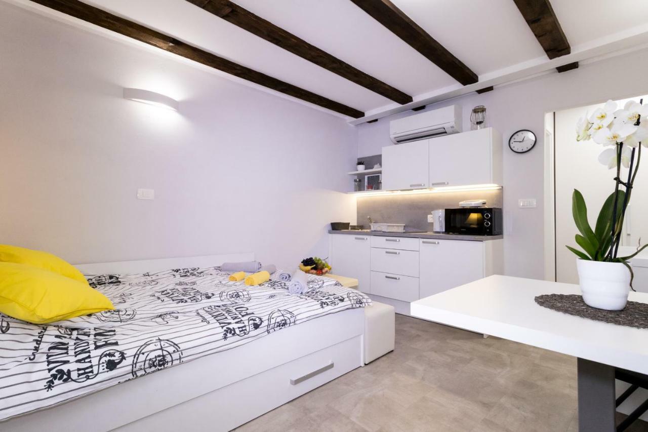 Apartments Bella Tara Piran Exterior photo